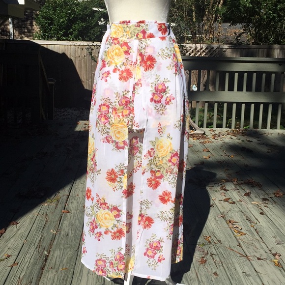Live 4 Truth Dresses & Skirts - Shorts Under Skirt